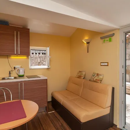 アパート Grosse In Mit Privatem Balkon By Interhome *